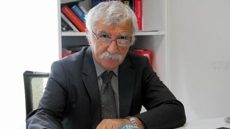 Prof. Dr. Ali Özdemir Ersoy: