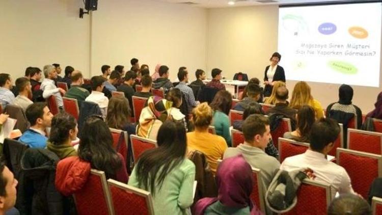 Pıazza’da Mağazacılık Eğitim Semineri Başladı