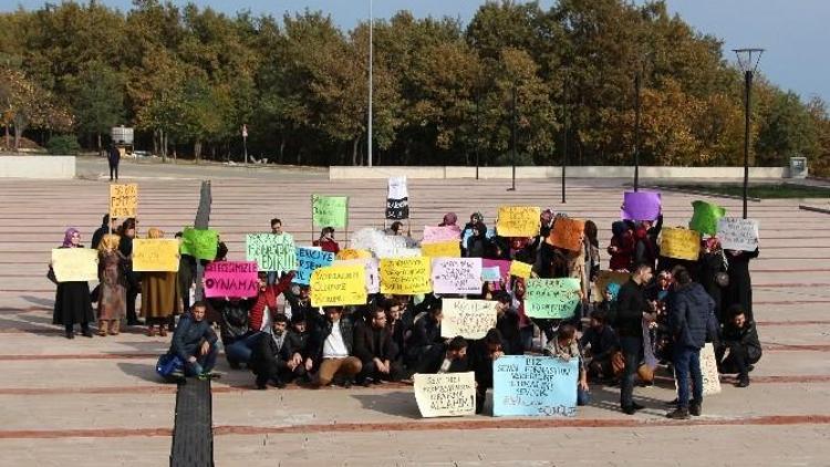 Öğrencilerden YÖK’e Formasyon Tepkisi