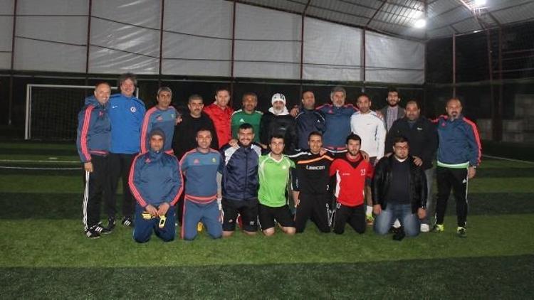 Yeni Malatyaspor Teknik Heyeti İle Medya Dostluk Maçı Yaptı