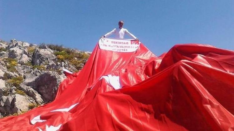Tümkasder’den Bolu Dağı’na Dev Türk Bayrağı