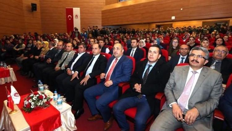 Talha Uğurluel Amasya’da Konferans Verdi