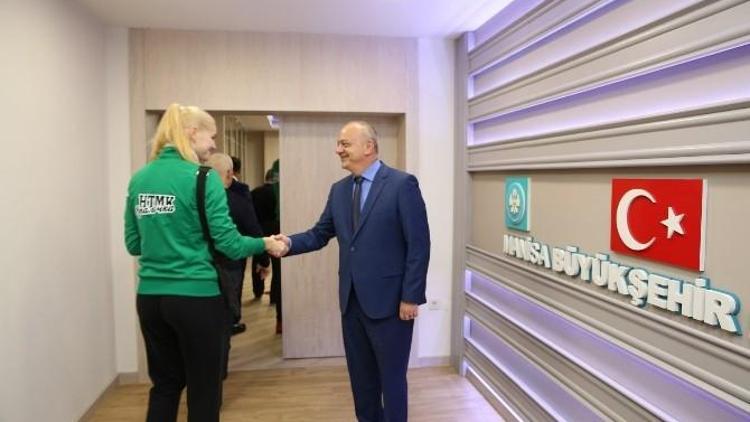 Rus Voleybolculardan Başkan Ergün’e Teşekkür