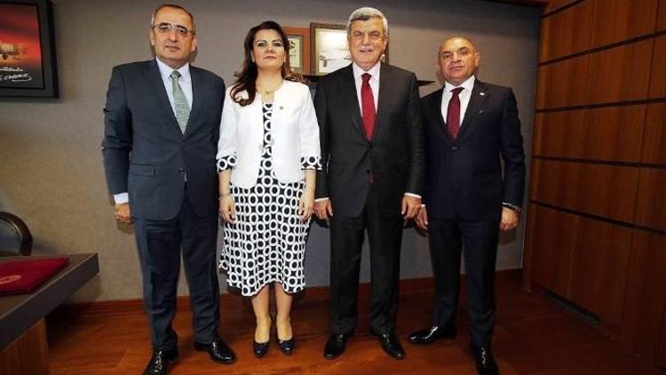Başkan Karaosmanoğlu, Kocaeli Milletvekillerini Ziyaret Etti
