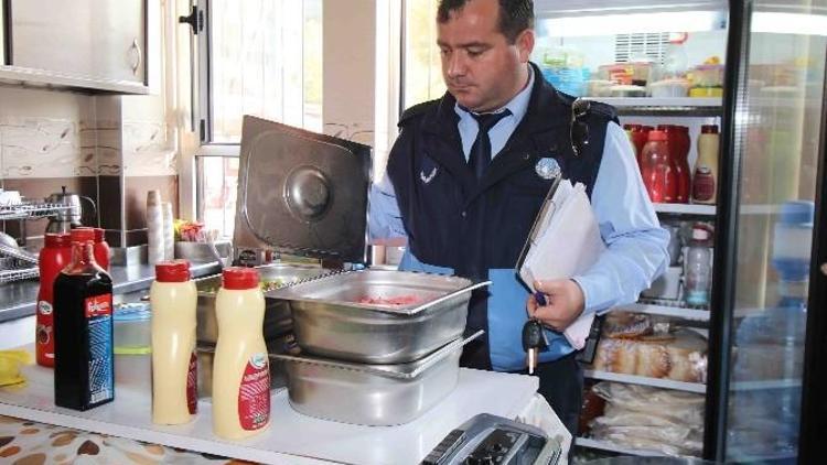 Bayraklı’da Okul Kantinlerine Sıkı Denetim