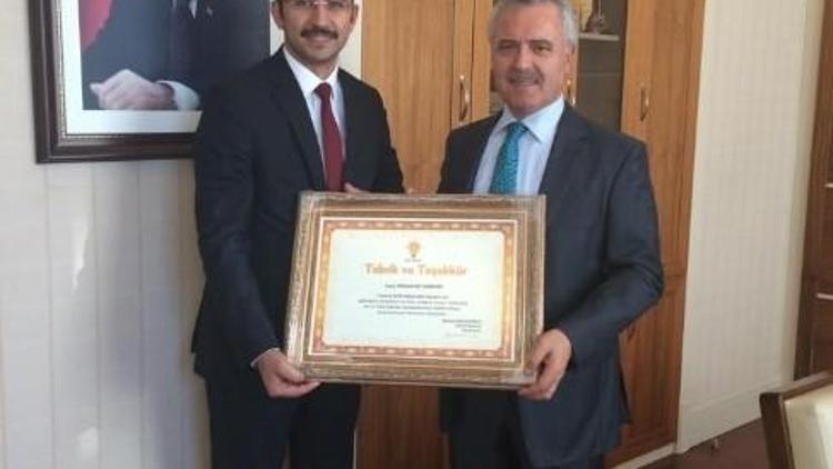 AK Parti Genel Başkan Yardımcısı Ataş’dan Nevşehir’e Tebrik Ve Teşekkür Belgesi