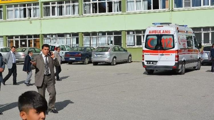 Okulda Kimyasal Madde Olayıyla İlgili Müfettiş Görevlendirildi