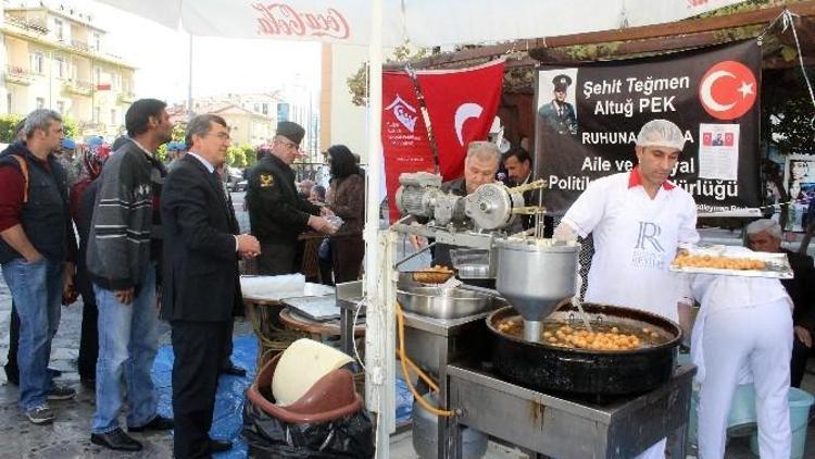 Şehit Teğmen İçin Lokma Döktürüldü