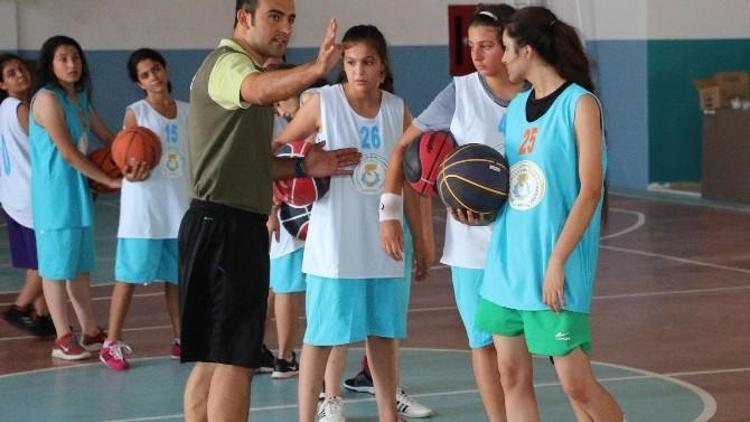 Haliliye Belediye Spor Voleybol Takımı Rahat Kazandı