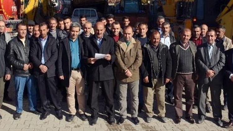 Hakkari’de Belediye Çalışanları DİSK’e Geçti