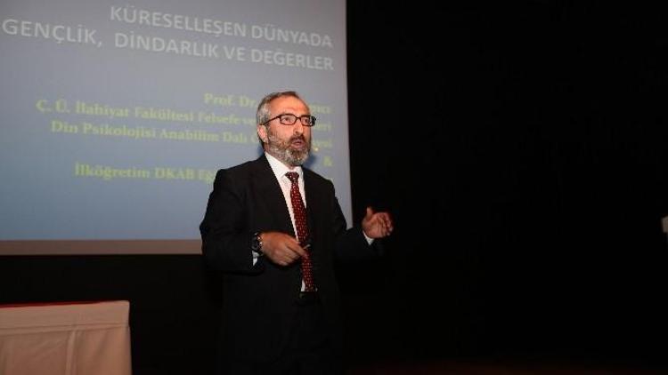 Küreselleşen Dünyada Gençlik Dindarlık Ve Değerler