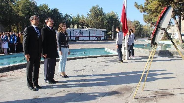 Elazığ’da Öğretmenler Günü Kutlandı