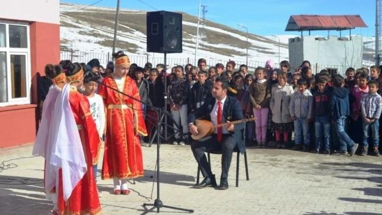 Öğretmenler Günü Toprakkale Köyünde Kutlandı