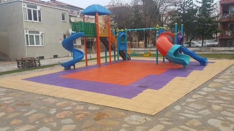 Bademlik Mahallesi Yeni Parkına Kavuştu