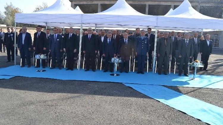 Melikgazi Merkez Mesleki Ve Teknik Anadolu Lisesine Tam Donanımlı Laboratuvar