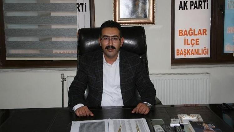 AK Parti İlçe Başkanı Hendeklerin Açtığı Yaraları Değerlendirdi