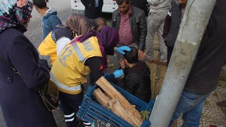 Yolcu Otobüsü Yayaya Çarptı; 1 Yaralı