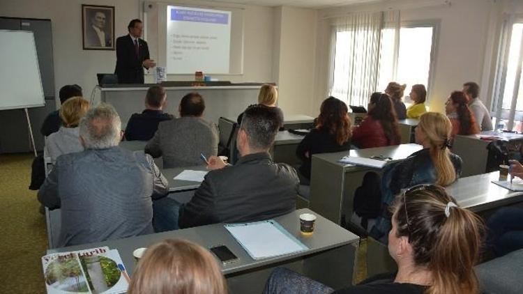 Kuşadası’nda Onlıne Ticaret Yöntemleri Semineri