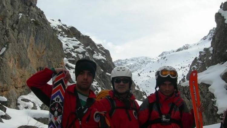 Edkik Sporcuları Dağ Kayağı Kampında Türkiye’yi Temsil Edecek