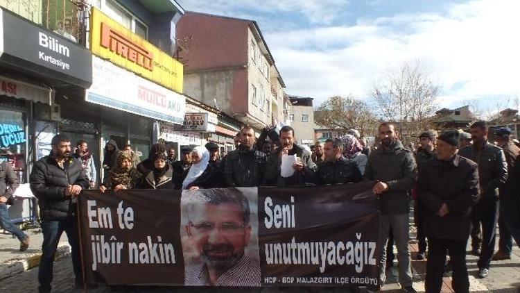 Malazgirt’te Tahir Elçi Protestosu