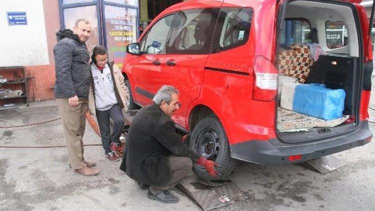 Ticari Araçlarda Kış Lastiği Uygulaması Lastik Tamircilerinin Yüzünü Güldürdü