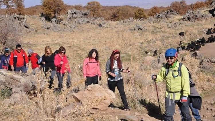 Aksadak Gençlere Doğayı Sevdirecek