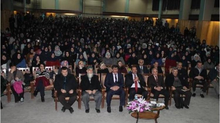 Erzincan Anadolu İmam Hatip Lisesinden “Değerler Eğitimi” Konferansı