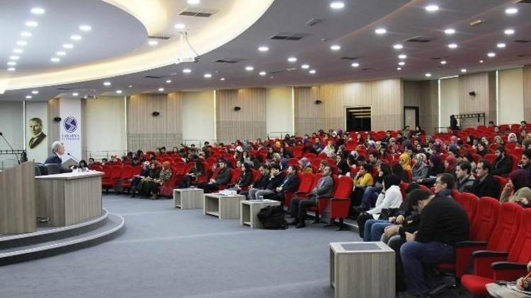 ‘Sosyal Bilimlerde Değer Problemi’ İsimli Konferans SAÜ’de Düzenlendi