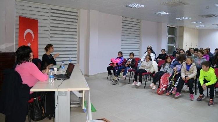 Sporda Gelişim Semineri