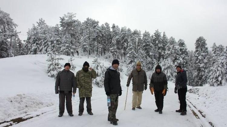 Oltulu Doğaseverler Karda Yürüdü