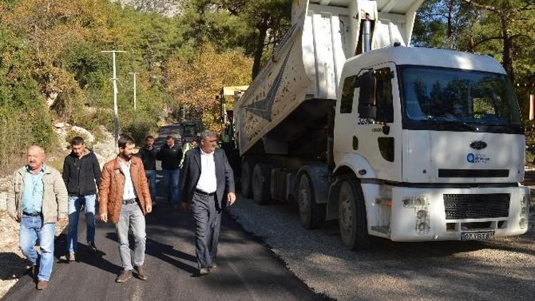 Büyükşehir’den Hacısekililer, Çitdibi Ve Yarbaşçandır Yolu’na Sıcak Asfalt