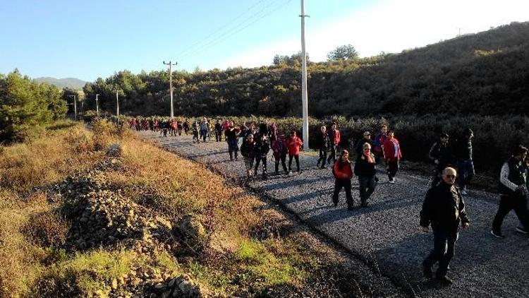 Doğa Yürüyüşçüleri Yüzelli Yıllık Dekovil Hattını Keşfetti