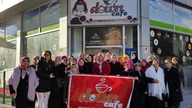 Down Cafe’den Engelli Annelerine Gezi