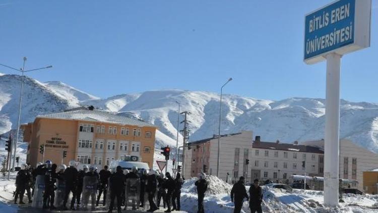 Üniversite Öğrencilerinden Yürüyüş