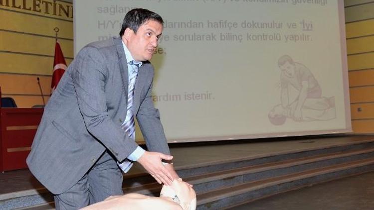 Büyükşehir’den Şoför Esnafına Temel İlk Yardım Eğitimi