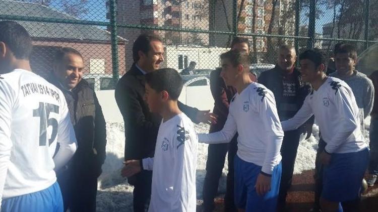 Tatvan 1514 Futbol Takımı Şampiyon Oldu