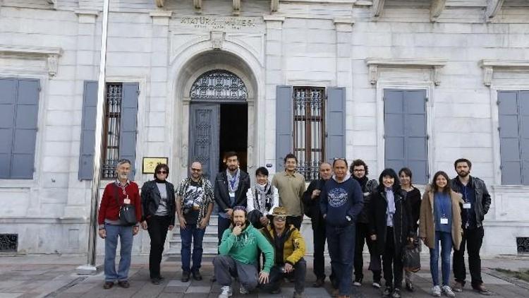 Yabancı Konuklar Konak’a Hayran Kaldı