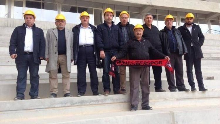 Gaziantepspor Taraftarlar Derneği Yönetim Kurulu Yeni Stadı Gezdi