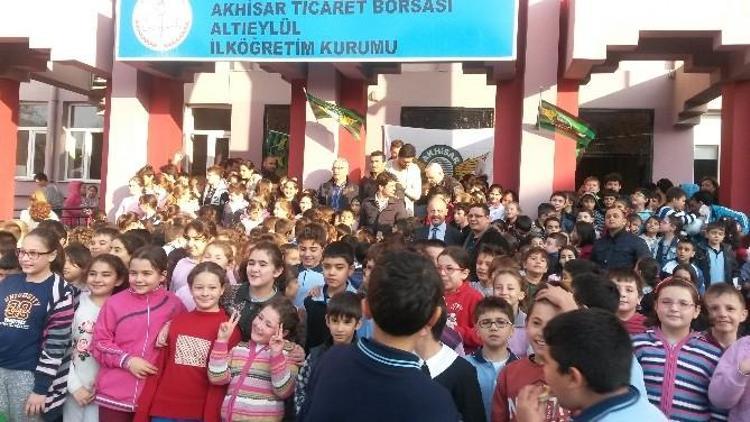 Akhisar Belediyespor Öğrencilerle Buluştu