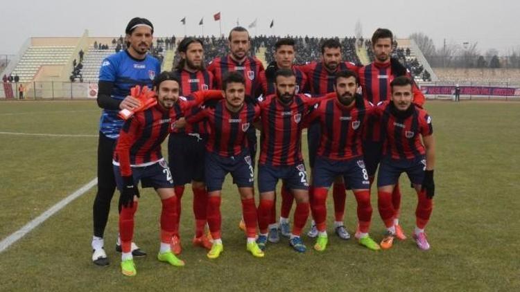 Niğde Belediyespor İlk Yarıyı 3 Puanla Kapattı