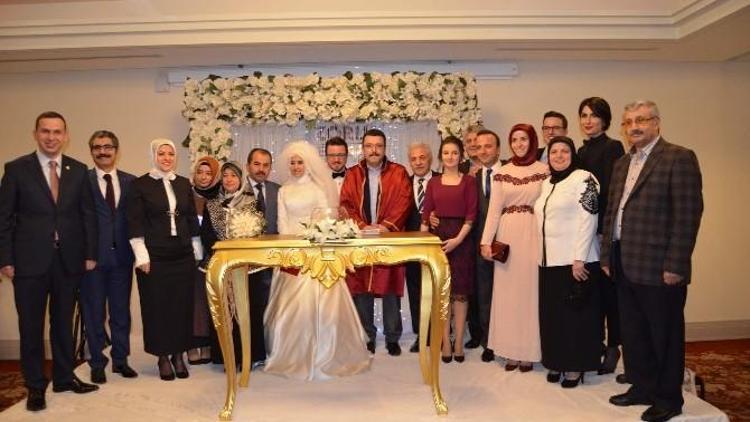 Göz Kamaştıran Nikah Töreni