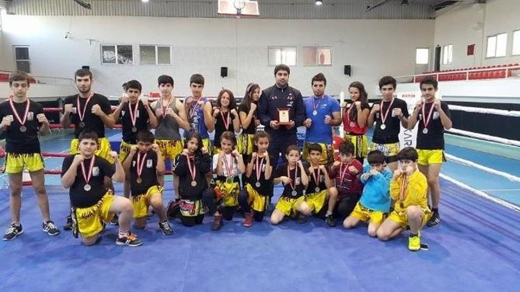 Hatay Büyükşehir Spor Muay Thai Takımından 22 Madalya