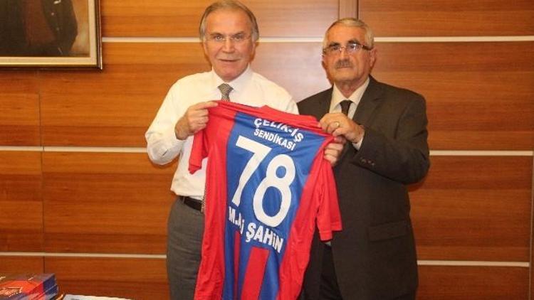 Karabükspor Yönetiminden Şahin Ve Uysal’a Ziyaret