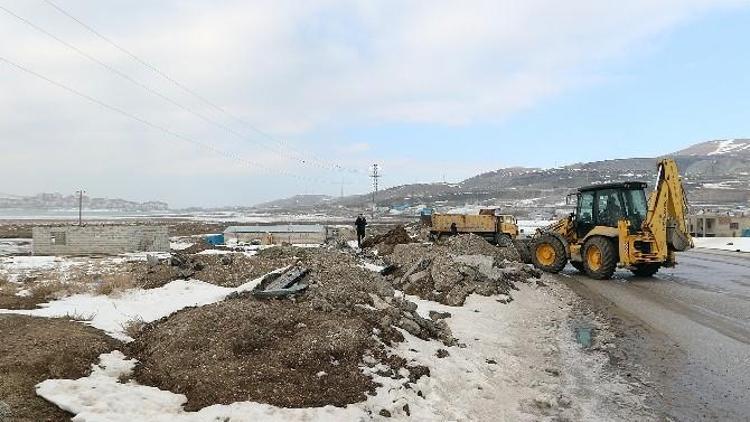 Büyükşehir Belediyesi’nden Hafriyat Temizliği