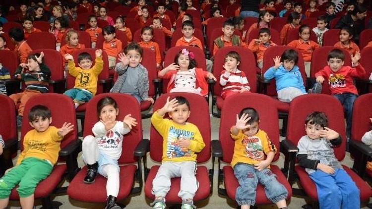 Büyükşehir’den Çocuklara Tiyatro