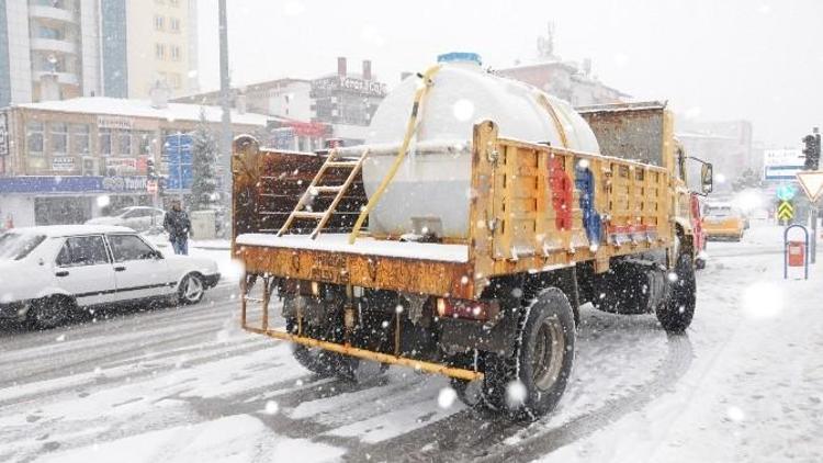 Niğde’de Buzlu Yollar, Solüsyon İle Çözülecek