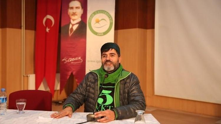 Iğdır’da “Gençlik Rehberliği” Konulu Konferans