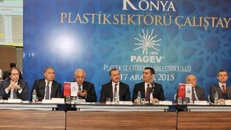Plastik Sektörü Sorunlarını Çalıştayda Masaya Yatırdı