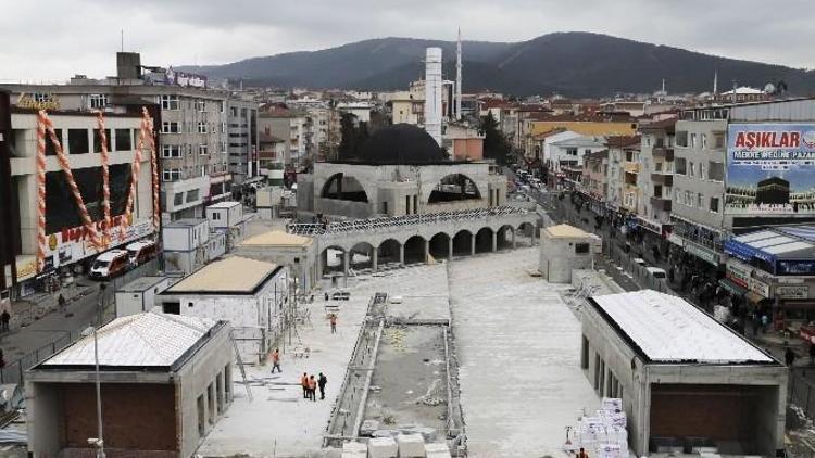 Sultanbeyli Merkez Camisi Tamamlanıyor