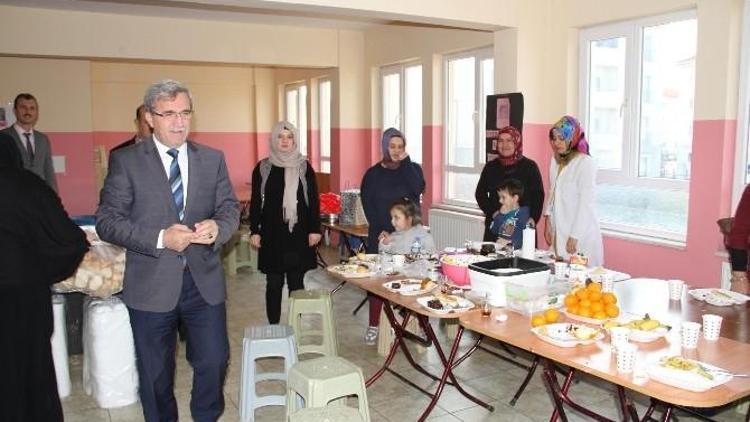 Başkan Akcan Yerli Malı Haftası’na Katıldı